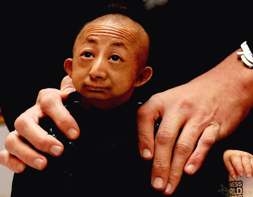 世界最高人和世界最矮人