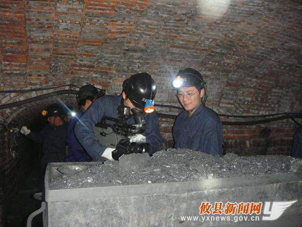 走新型工业化之路　