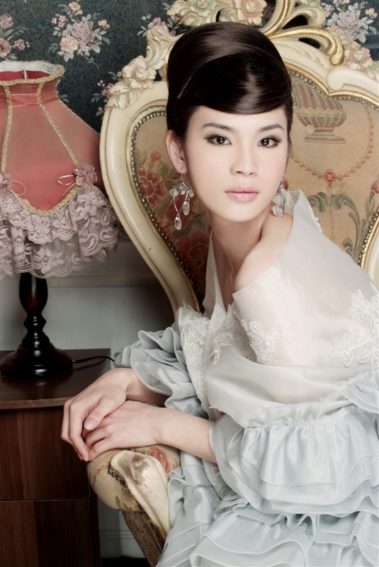 伪娘刘著火爆2010快男 伪娘刘著生活照[组图]
