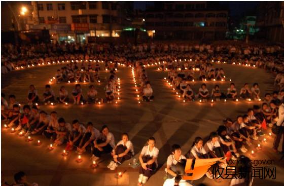 徐建新摄影：为汶川祈福