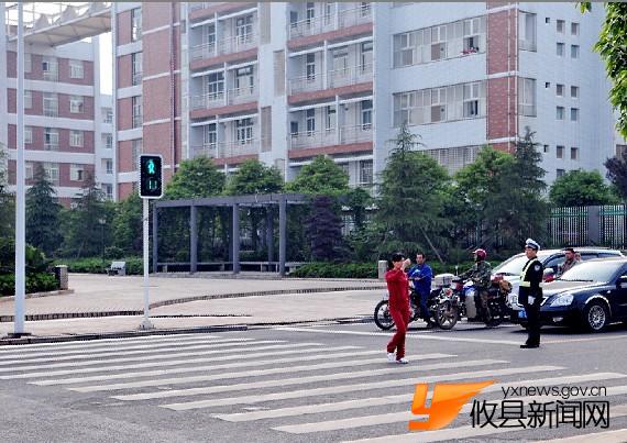 徐星摄影：平安畅通县