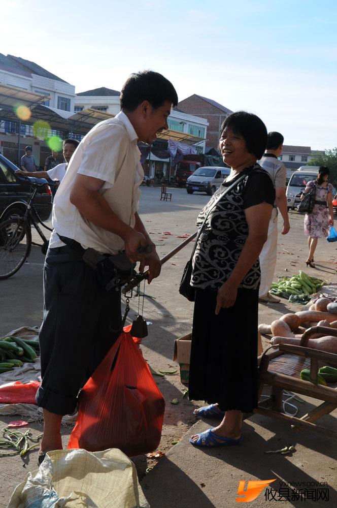 谭桥早市掠影