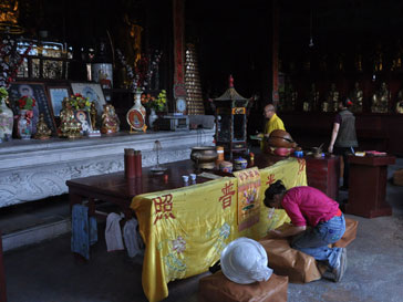 千年古刹宝宁寺