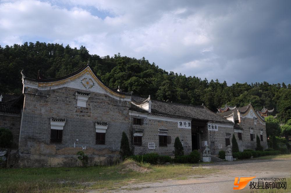 千年古刹宝宁寺