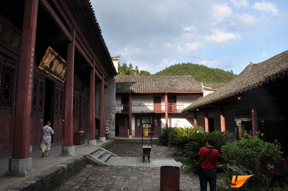 千年古刹宝宁寺