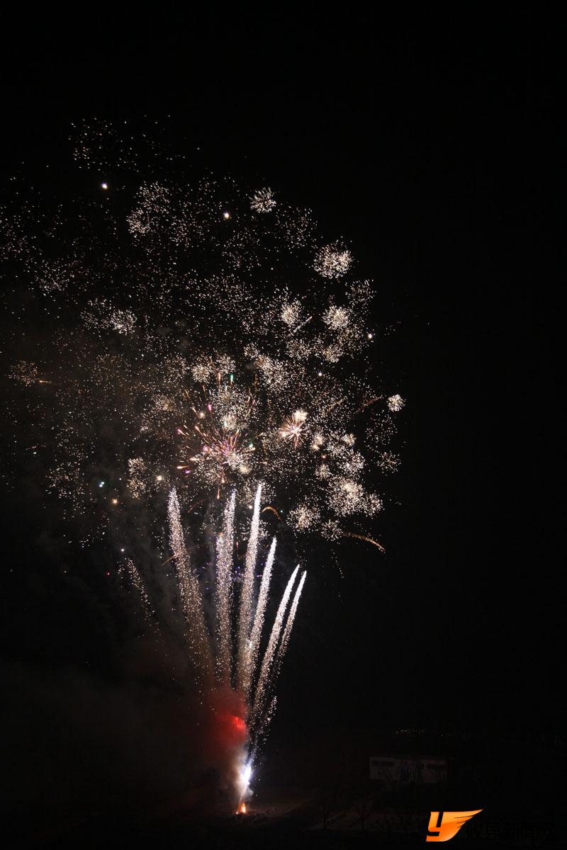 攸县的夜空——炫如烟花