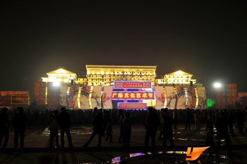 俯瞰广场——犹如宫殿