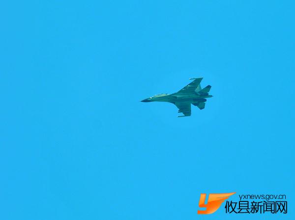 终于抓到了攸县上空飞机发射导弹的过程