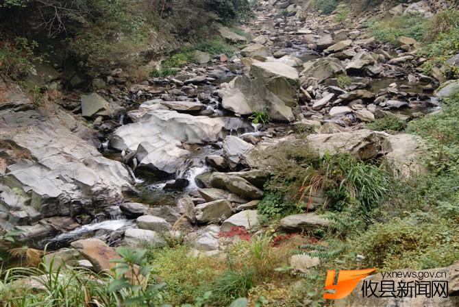 清泉石上流