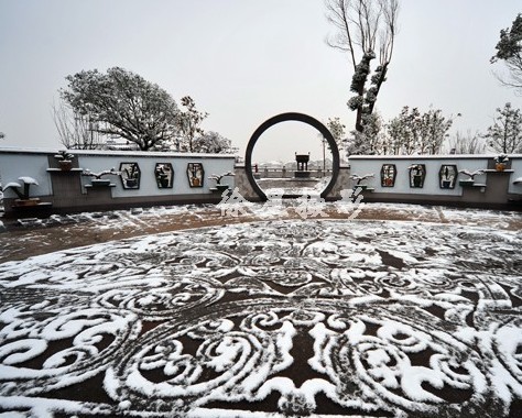美丽的滨江大道雪景