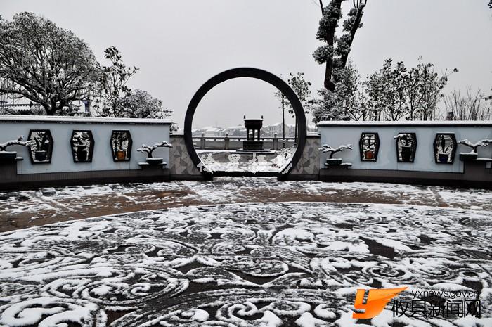 美丽的滨江大道雪景
