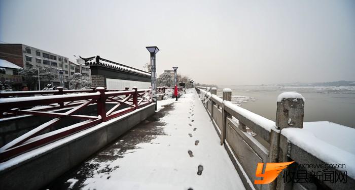 美丽的滨江大道雪景