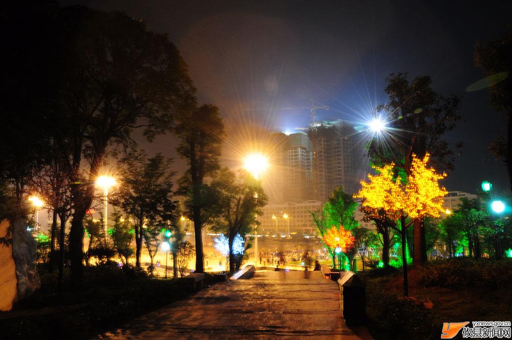夜幕下的攸县城