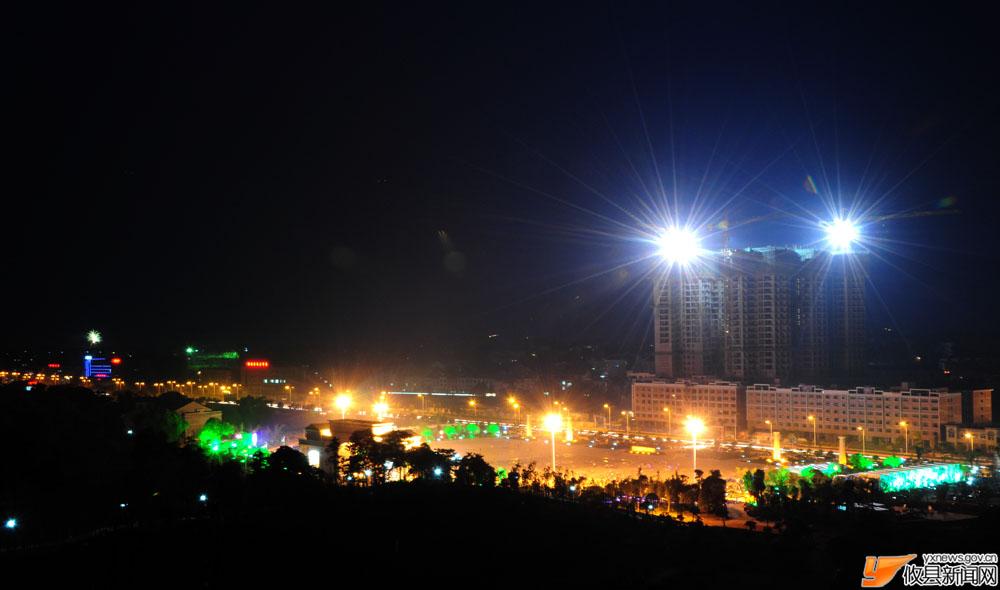夜幕下的攸县城