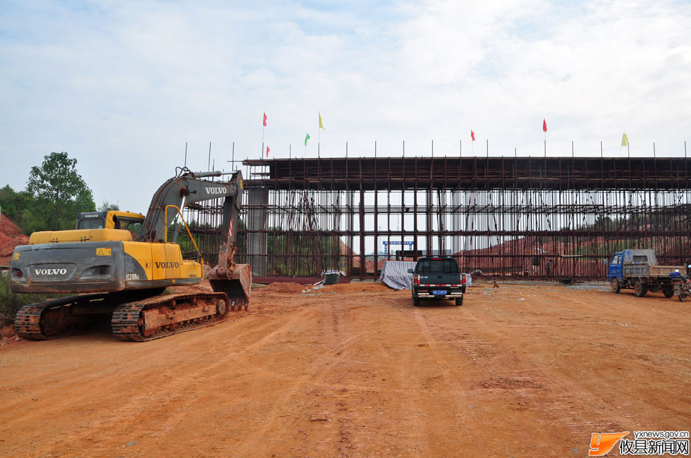 丁湖摄影：醴茶高速大冲大桥建设掠影