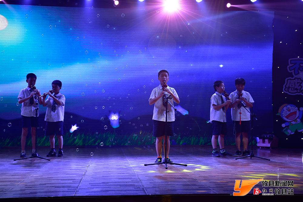 健坤学校12周年校庆架图集
