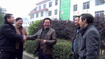 攸县司法局募集善款走访慰问乡村老人