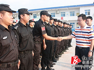 胡湘之一行看望慰问公安巡特警大队民警