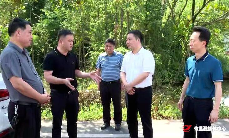 李鹏程赴皇图岭镇调研湘赣边示范区创建和产业项目建设