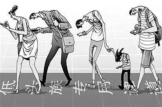 “低头族”红色预警！小心颈椎生理曲度变直！
