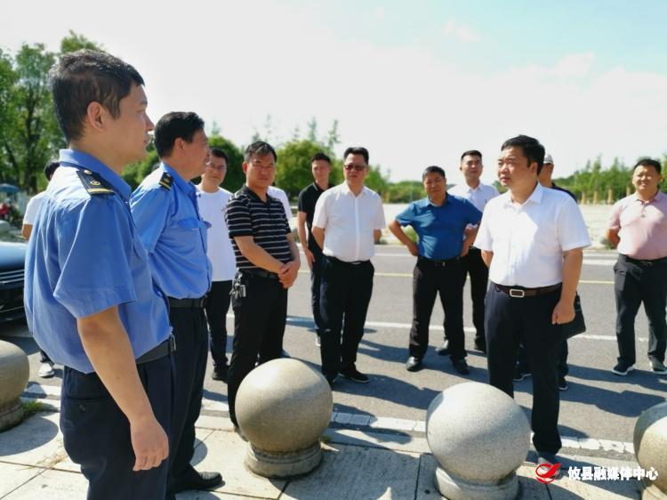 李鹏程调研火车南站片区开发及北伐首战首胜纪念馆建设情况