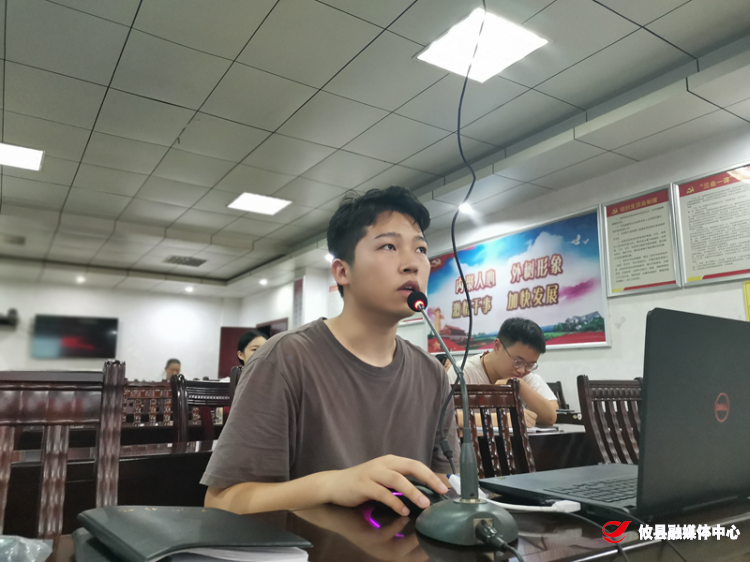 黄丰桥镇开展第五期中青年干部夜读班活动