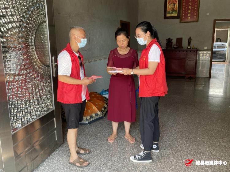 同心抗疫丨菜花坪镇：疫情防控 基层干部在路上