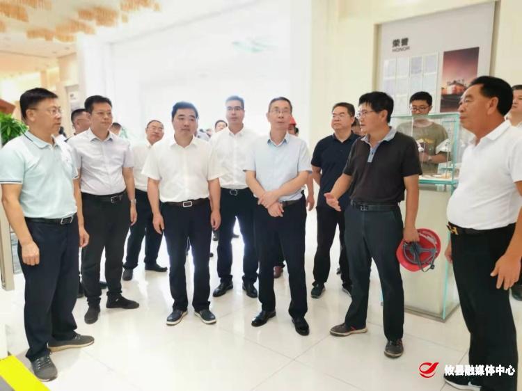 陈恢清在攸县调研时强调：大力推进转型升级 加快建设富美强县