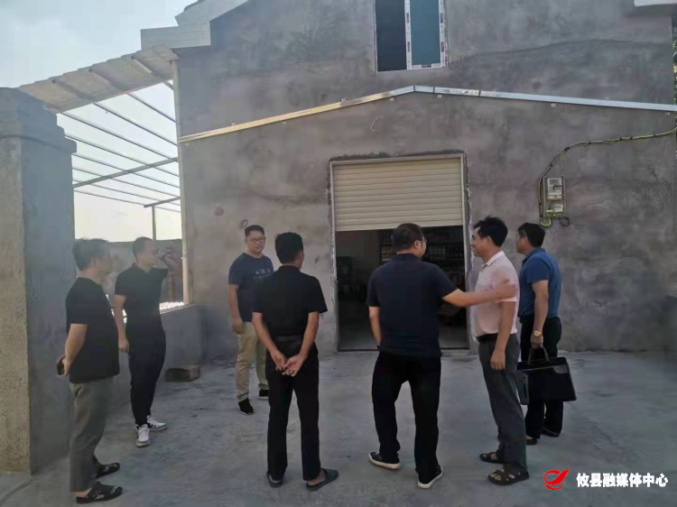 菜花坪镇：严守乡村规划 整治乱建行为