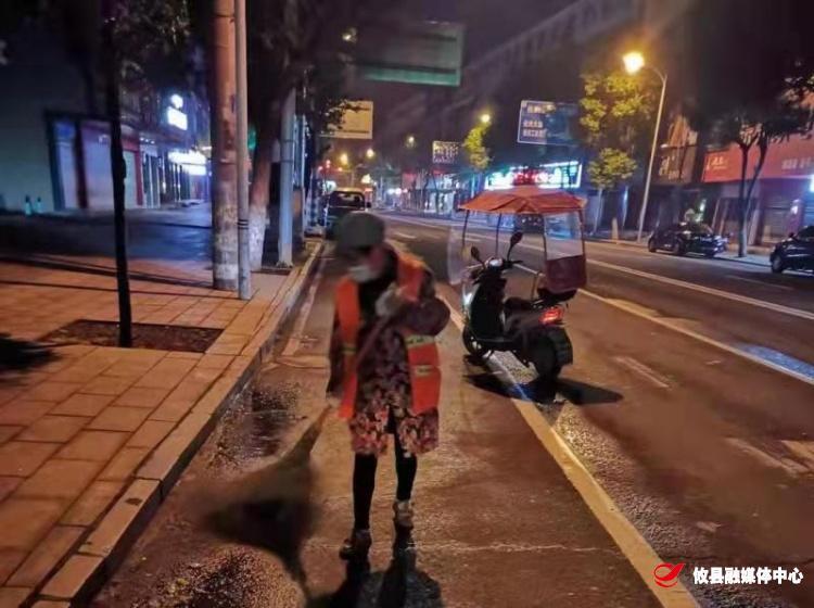 同心战疫 | 攸县城管局：“环卫橙” 默默奉献阻病源