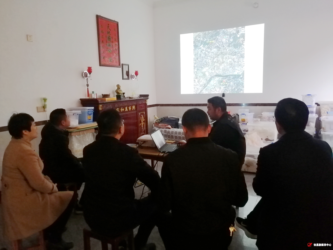 县领导考察调研网岭枫树塘考古发掘工作