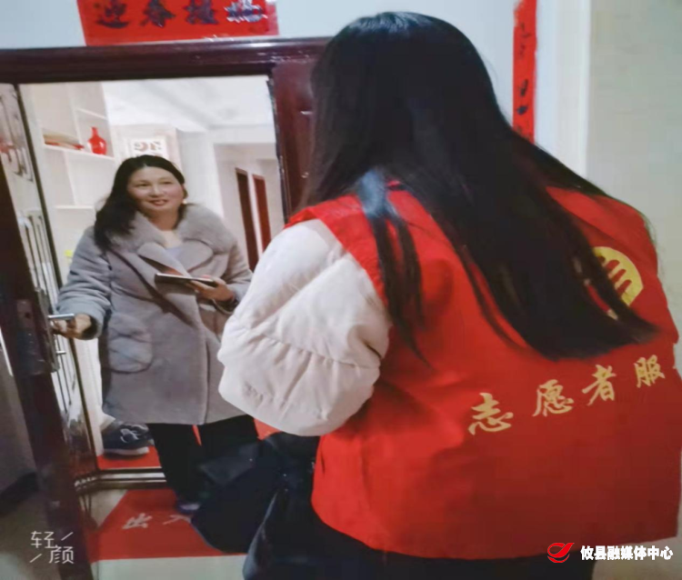 【党旗下的新时代文明实践】联星街道富康社区 “敲门行动”严守“防疫门” 筑牢“安全墙”