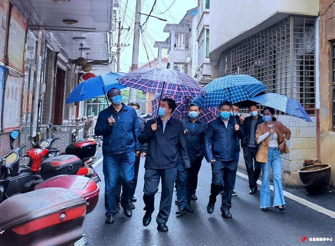 李鹏程督导“五一”假期安全生产、疫情防控等工作 向坚守岗位的一线劳动者致以节日问候和祝福