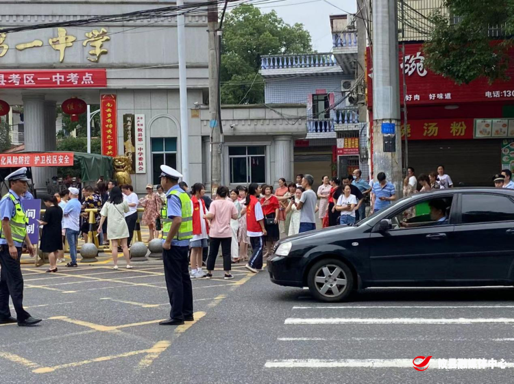 【党旗下的新时代文明实践】联星街道文化社区：助力高考 我们在行动