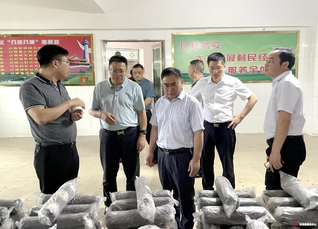 “送农技下乡 为群众办实事”：省政协到攸开展主题活动