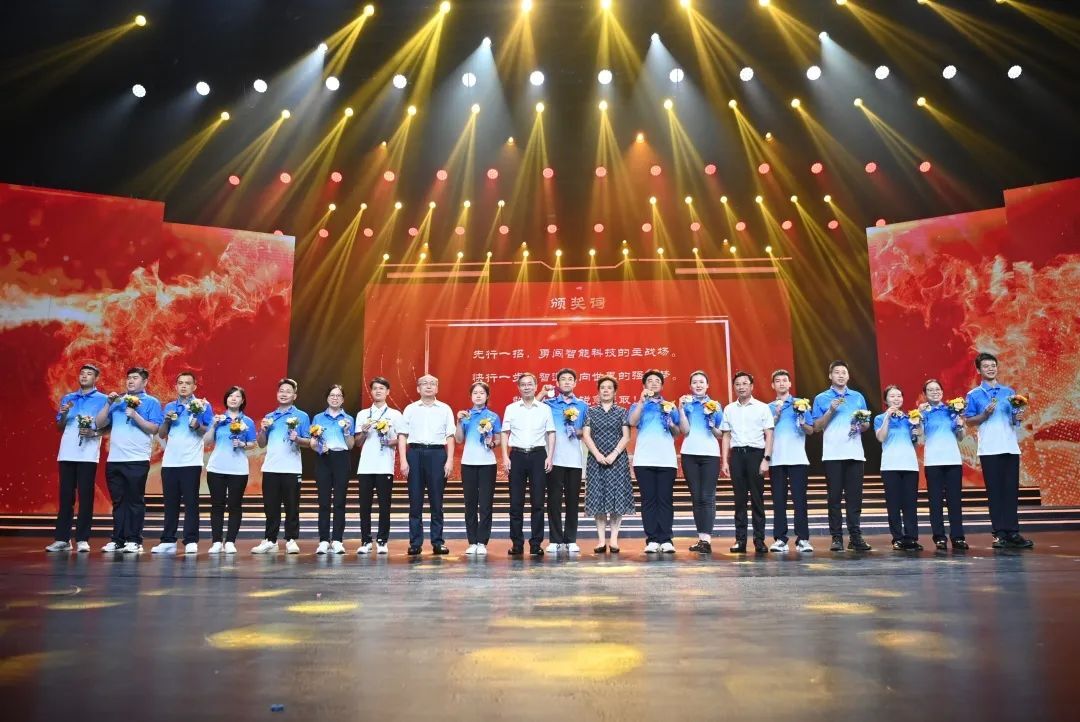 芙蓉国评论丨以大赛书写工匠精神的荣耀