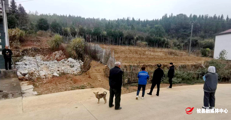 黄丰桥镇：强化日常巡查，助力新农村建设