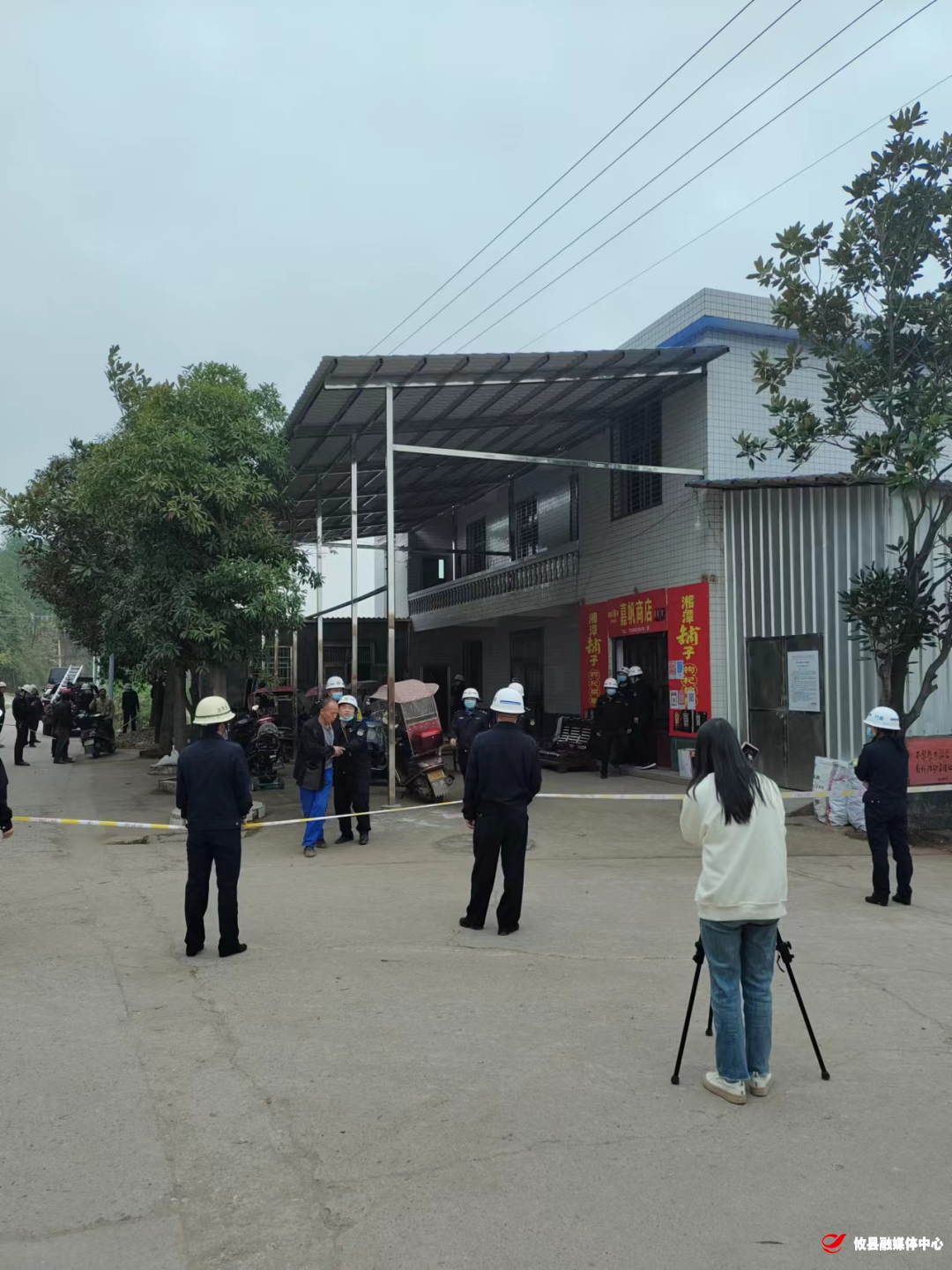 宁家坪镇集中整治违法建筑