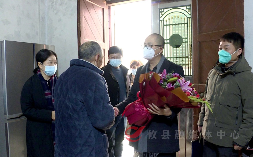 市委宣传部来攸走访慰问“中国好人”何新建