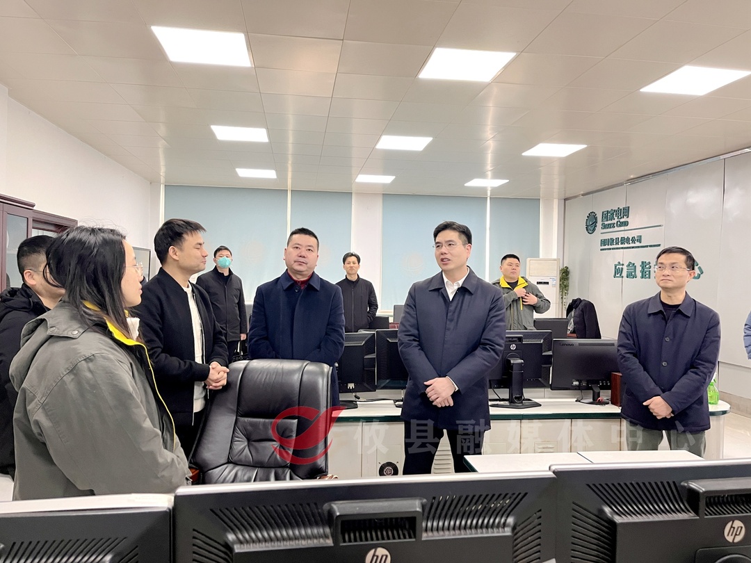 【新春走基层】武挪强慰问春节期间坚守岗位的一线干部职工