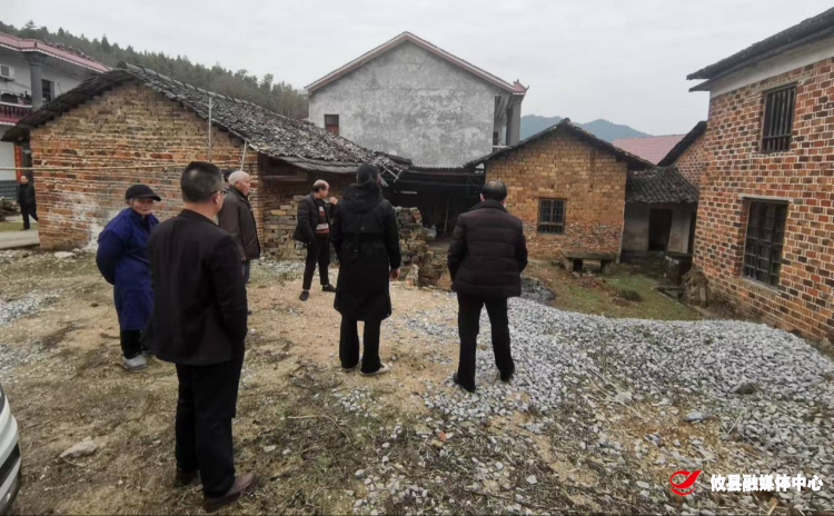 黄丰桥镇：打击违法用地，强化普法宣传
