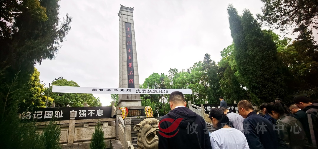 清明节：攸县人武部、县退役军人事务局开展祭扫烈士墓活动