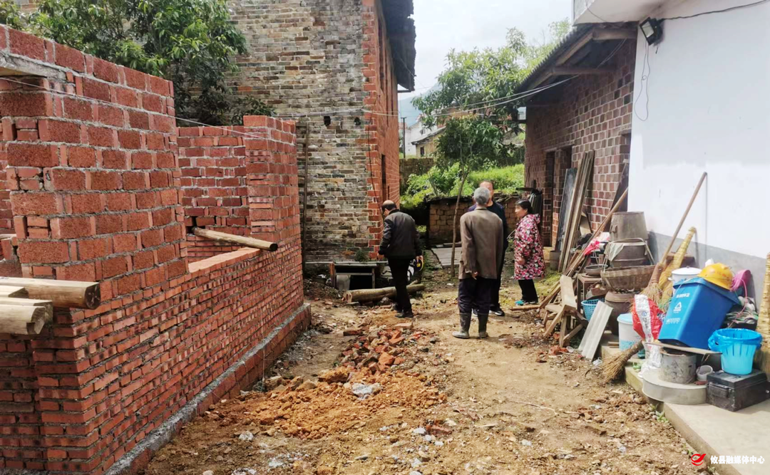 黄丰桥镇：严控违建行为  建设美丽乡村