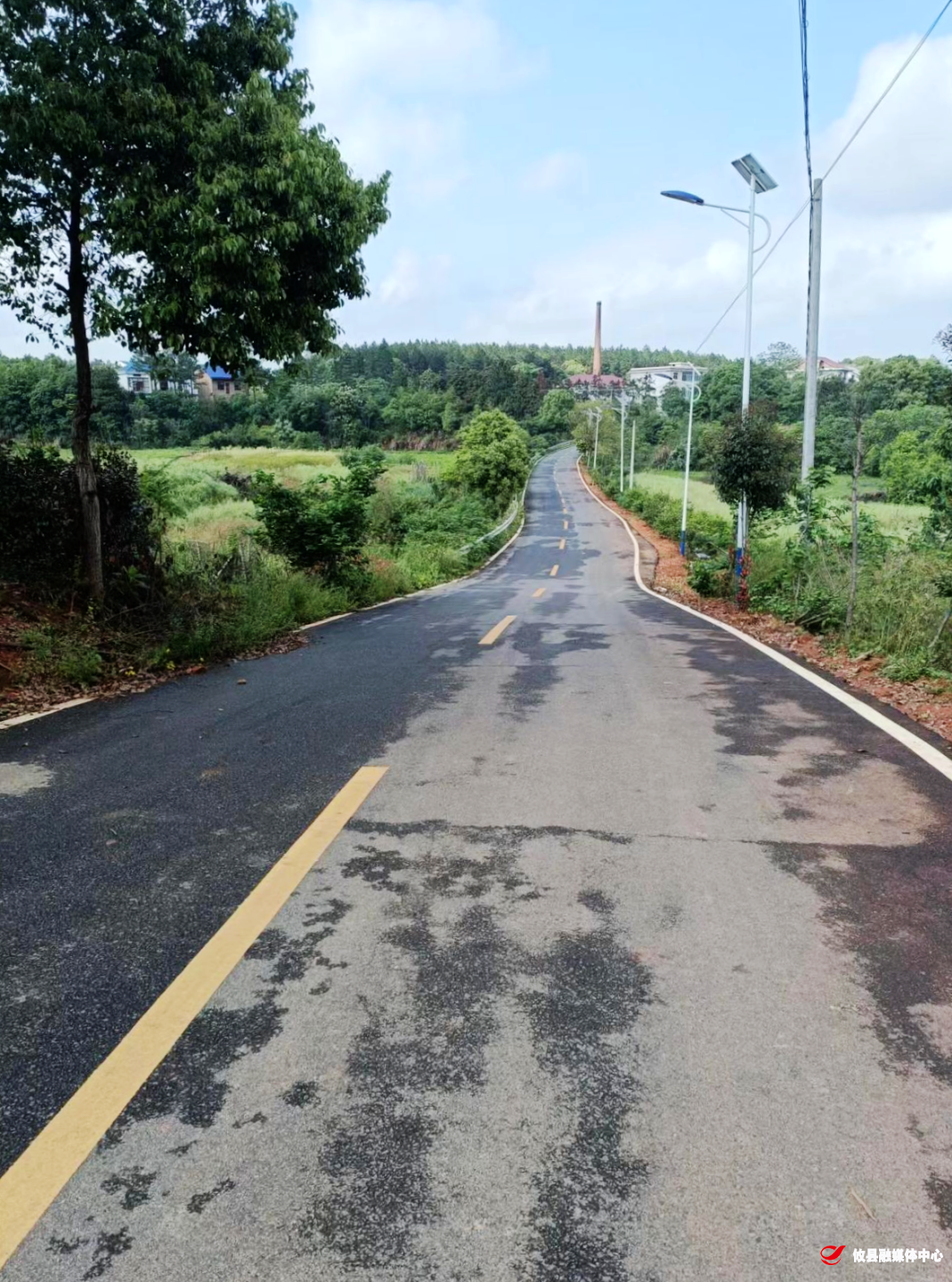江桥街道杨阴旅游公路正式通车