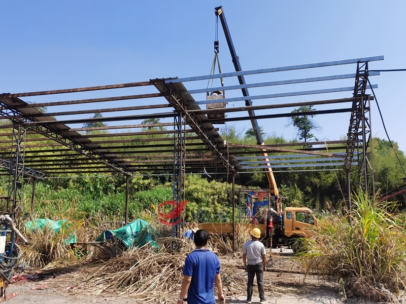 拆违控违：木材加工厂擅自搭建厂棚被依法拆除