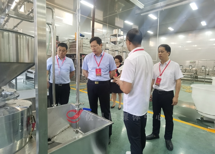 李余粮参加攸县农业专业人大代表联络站代表进站暨调研香干产业活动