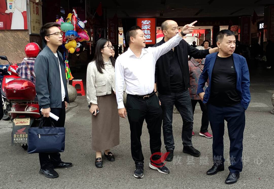 创文在路上 | 县领导督导创文工作