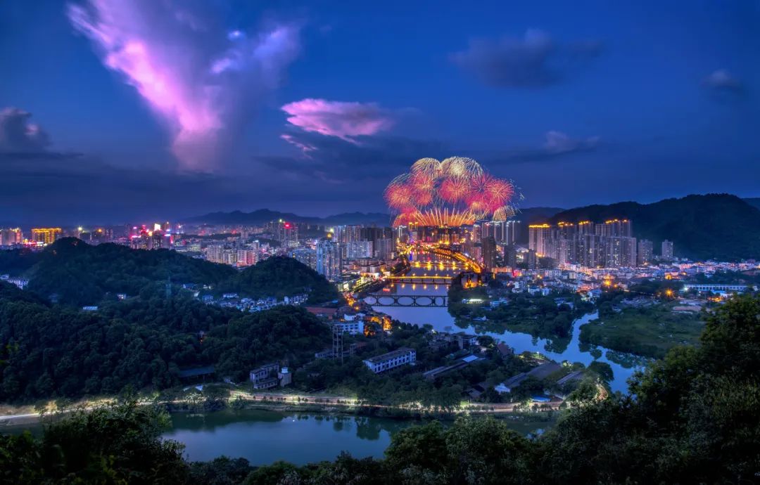 烟火浏阳  满城花开