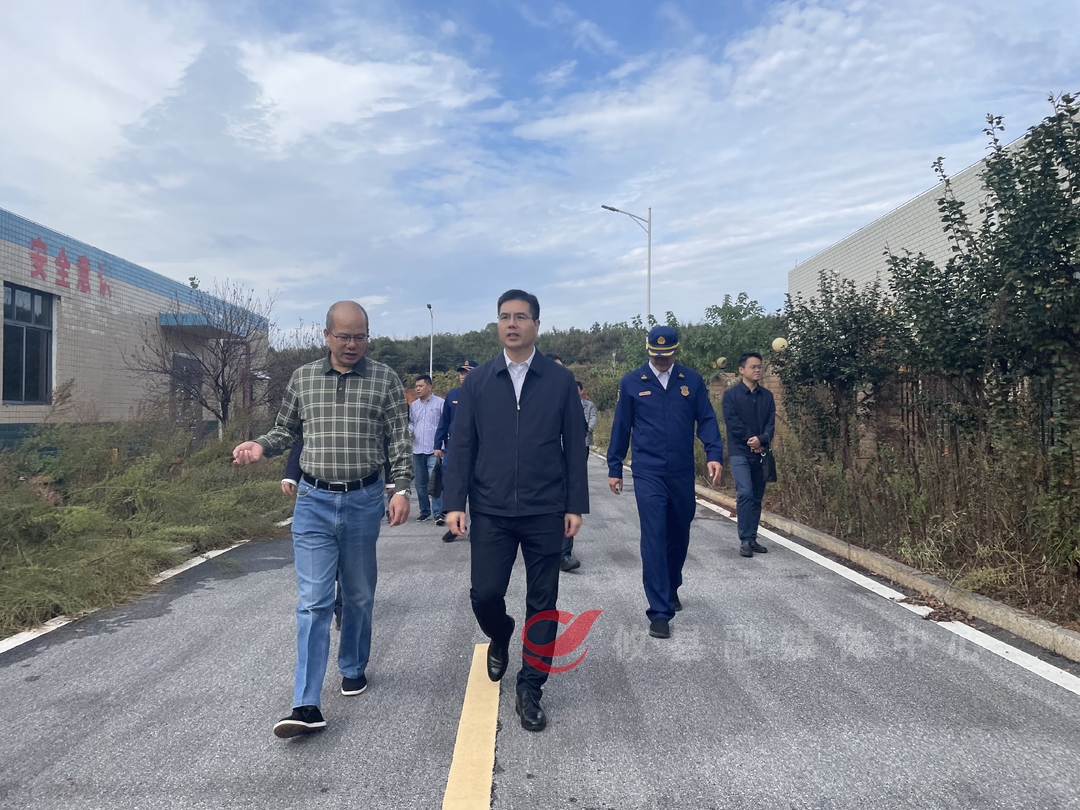 武挪强督导安全生产工作