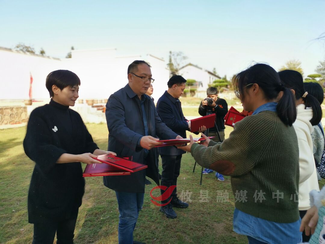 攸县融媒体中心：开展户外团建活动 凝聚融媒发展合力